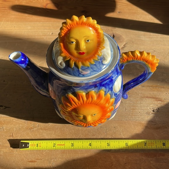 🌞 Ceramic Sun Teapot - Picture 9 of 11
